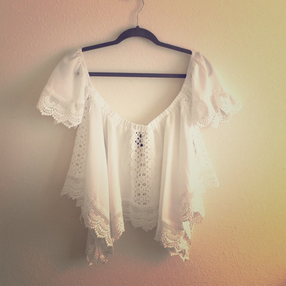 Forever 21 Tops - Peasant Blouse / Crop Top